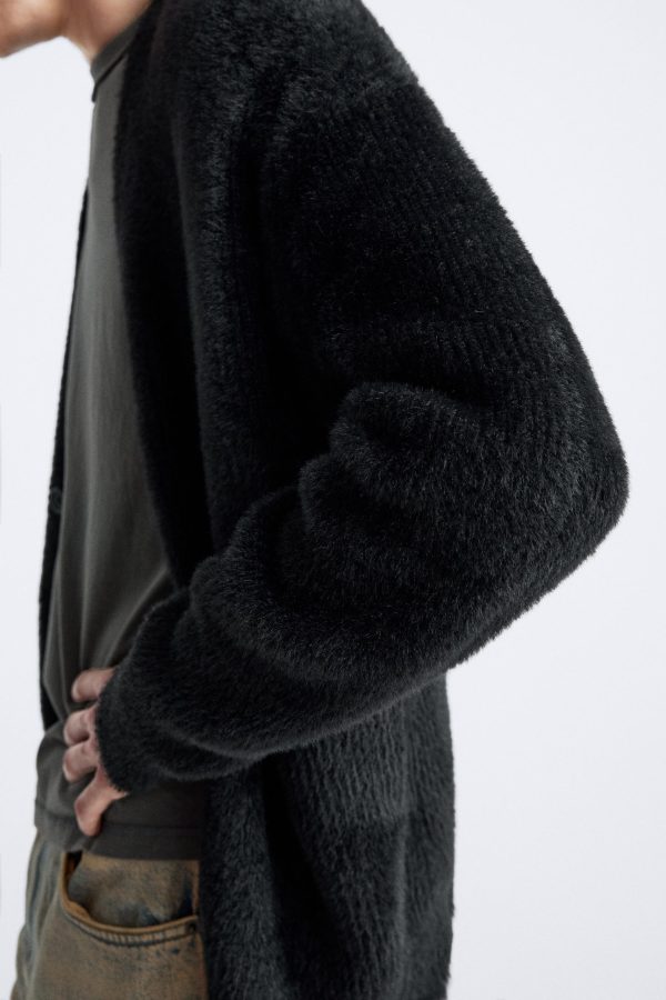 Fluffy Knit Faux Fur Textured Cardigan — изображение 6